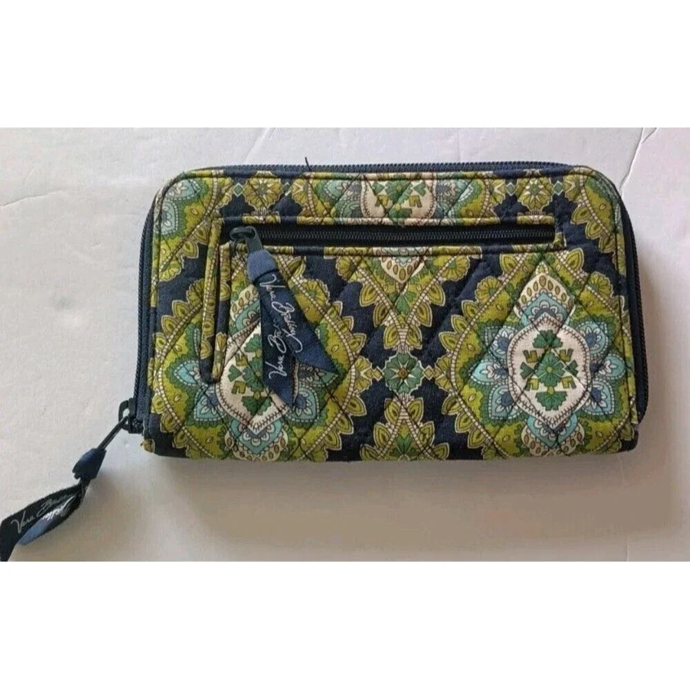 Vera Bradley Quilted Wallet Retired Hannah Pattern Blue Green Paisley - Picture 2 of 6